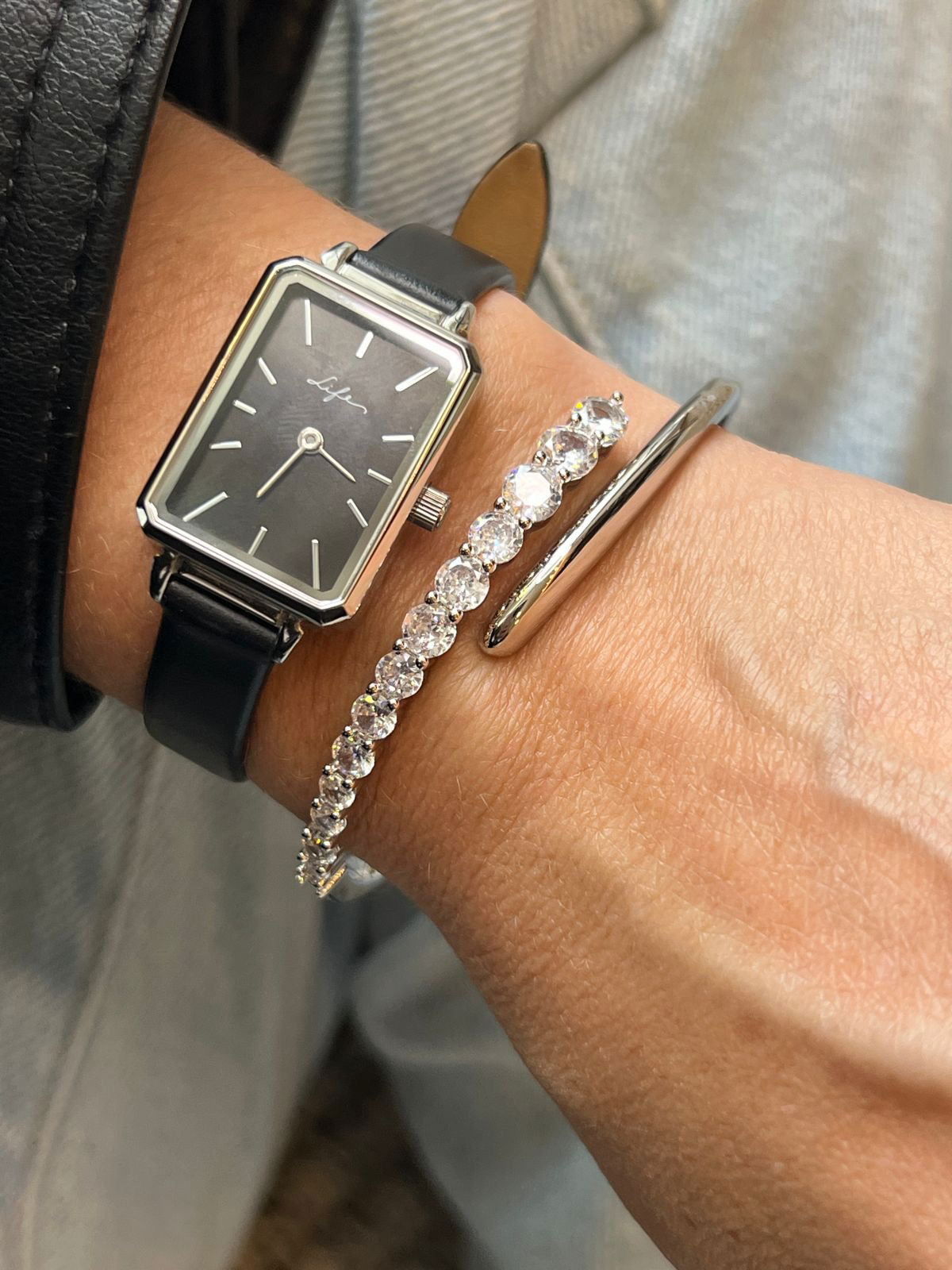 Bracelete com Zircônia Cristal em Banho de Ródio Branco