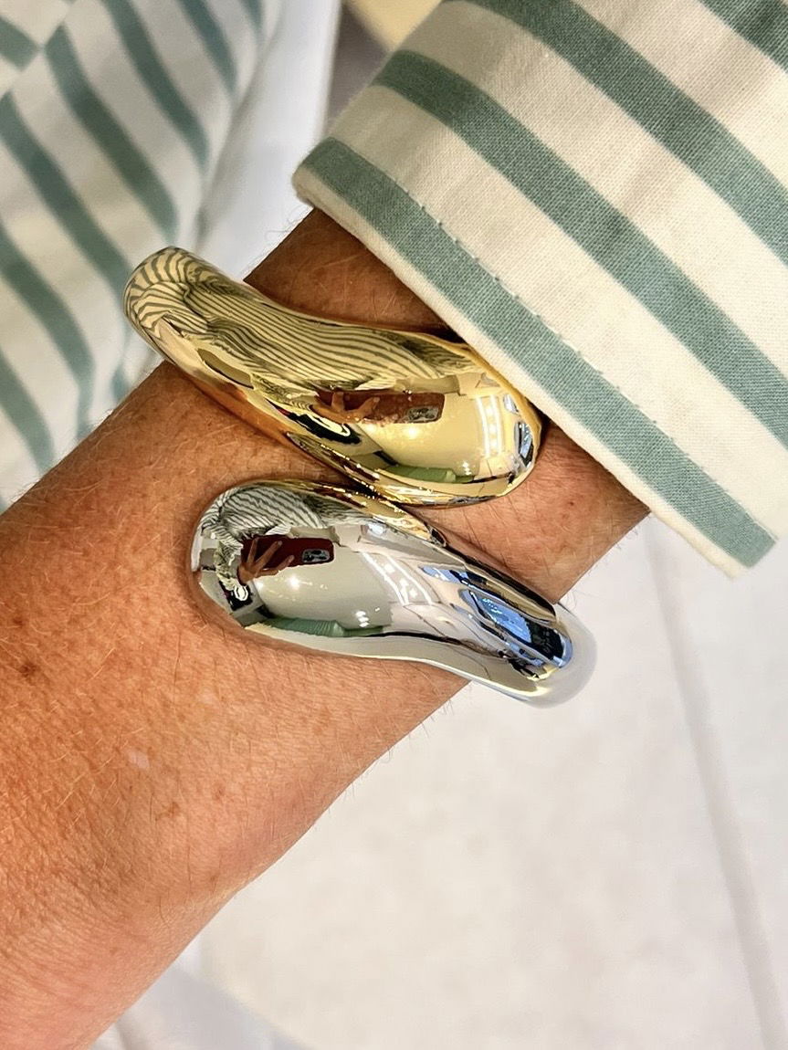 Bracelete Gota Achatada em Dois Banhos Ródio Branco e Ouro