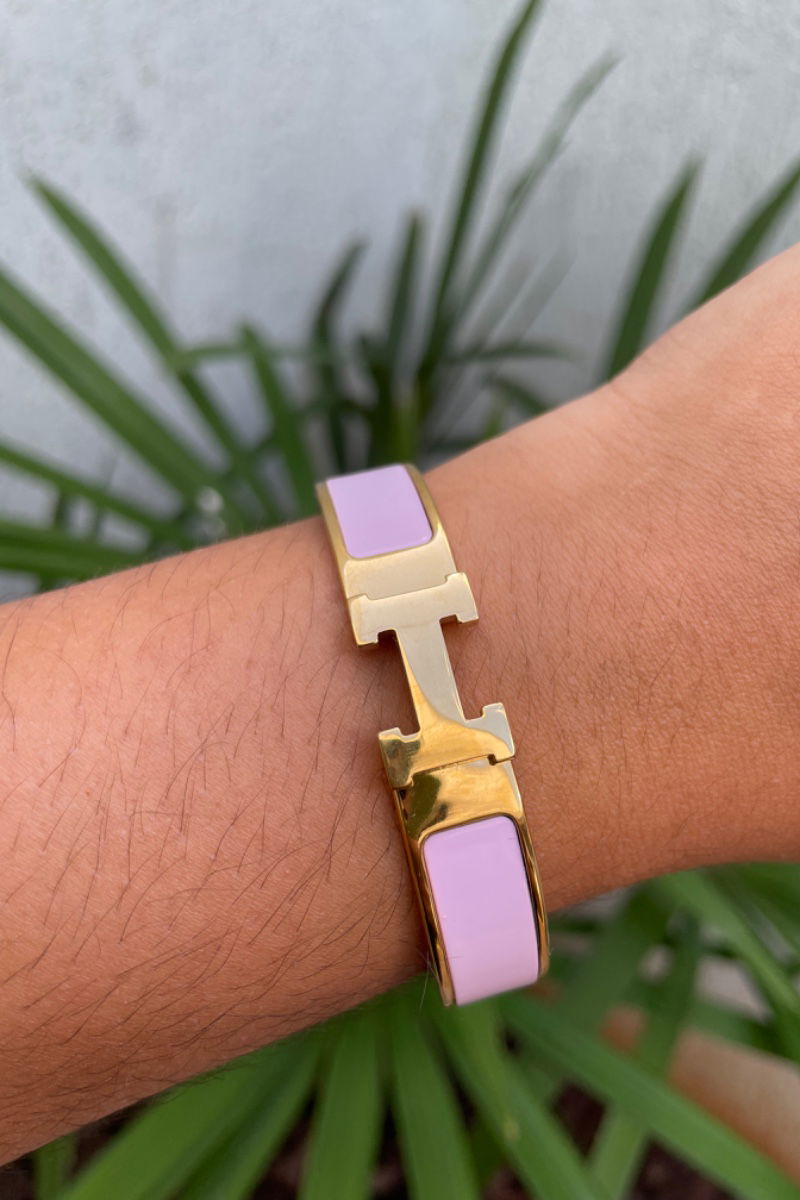 Bracelete Inspired em Banho de Ouro