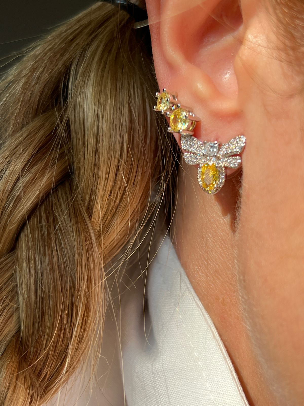 Brinco Abelha com Zircônia Cristal e Citrino em Banho de Ródio Branco