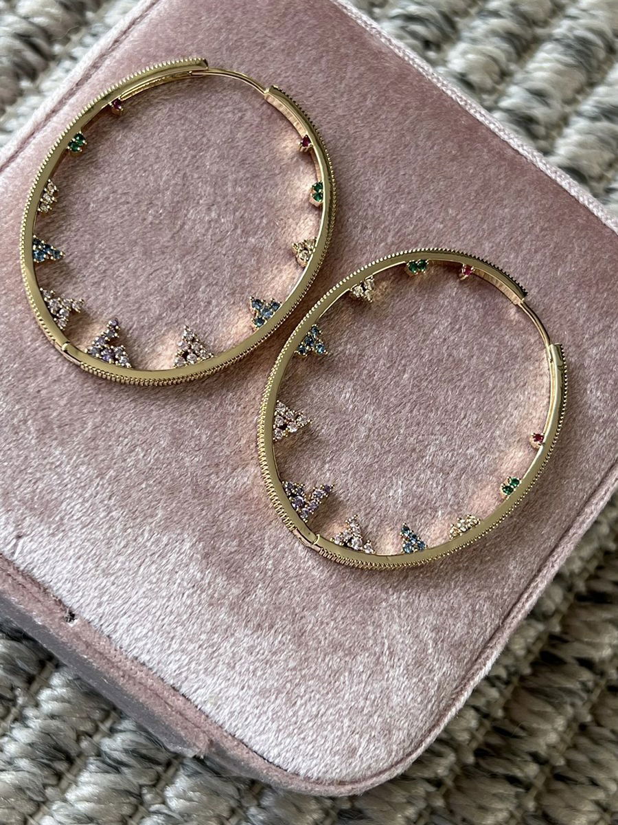 Brinco Argola Clik com Zircônia Colorida em Banho de Ouro