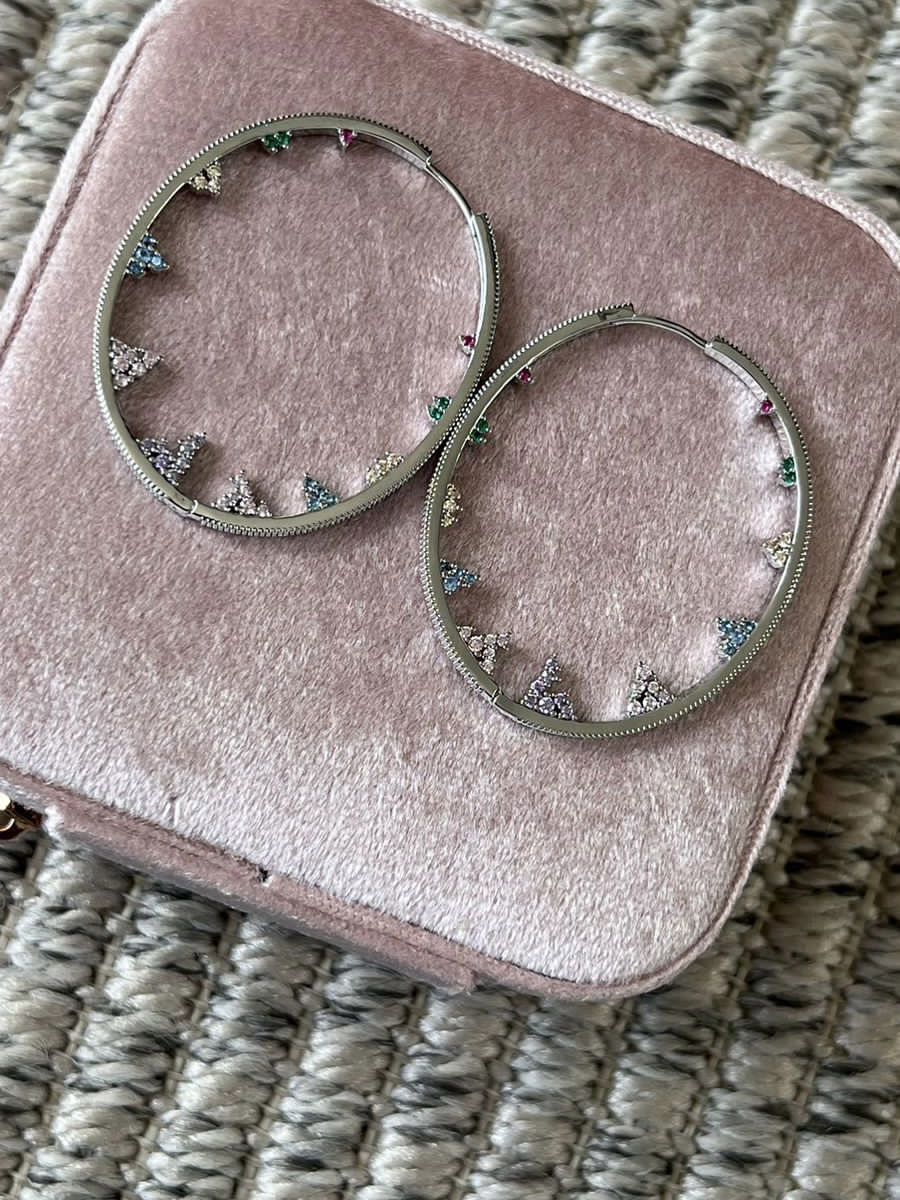 Brinco Argola Clik com Zircônia Colorida em Banho de Ródio Branco