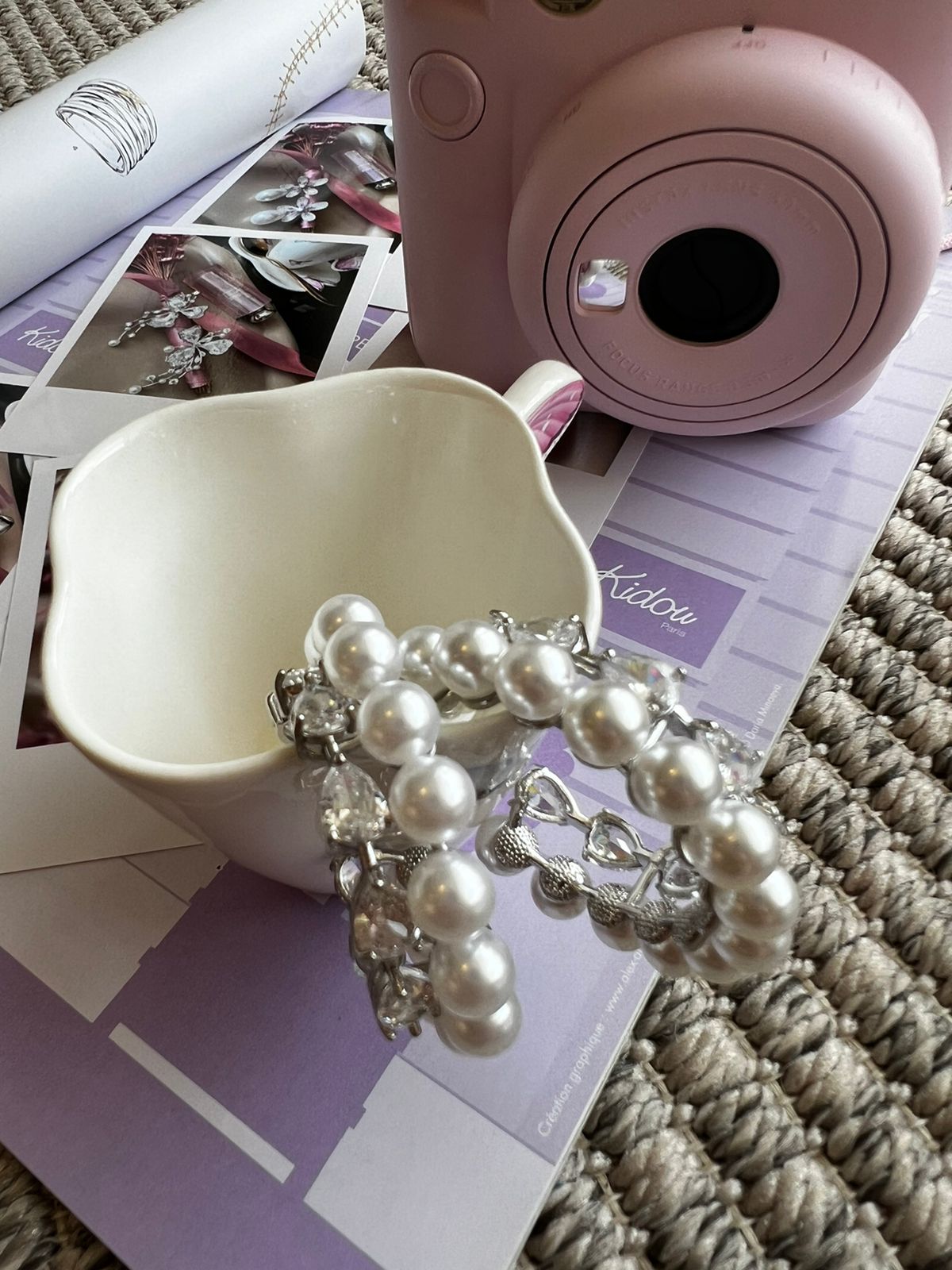 Brinco Argola com Zircônia e Pérola Shell em Banho de Ródio Branco