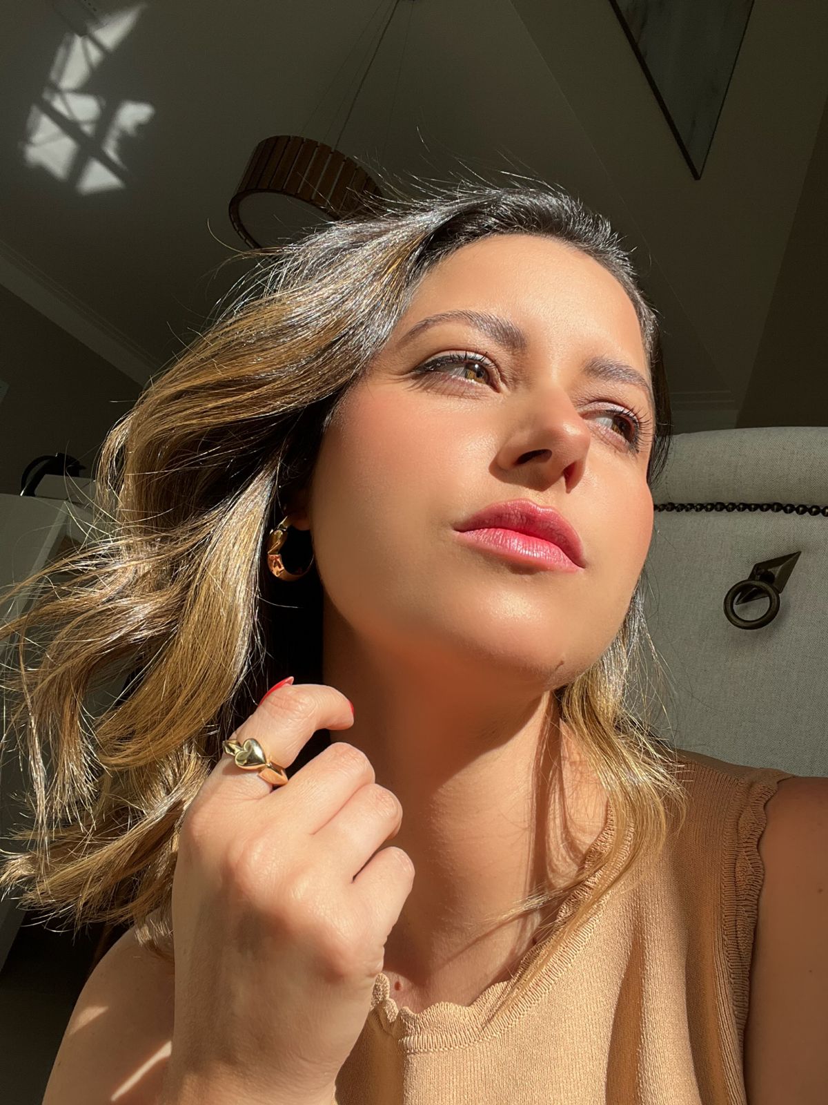 Brinco Argola Coração Liso em Banho de Ouro