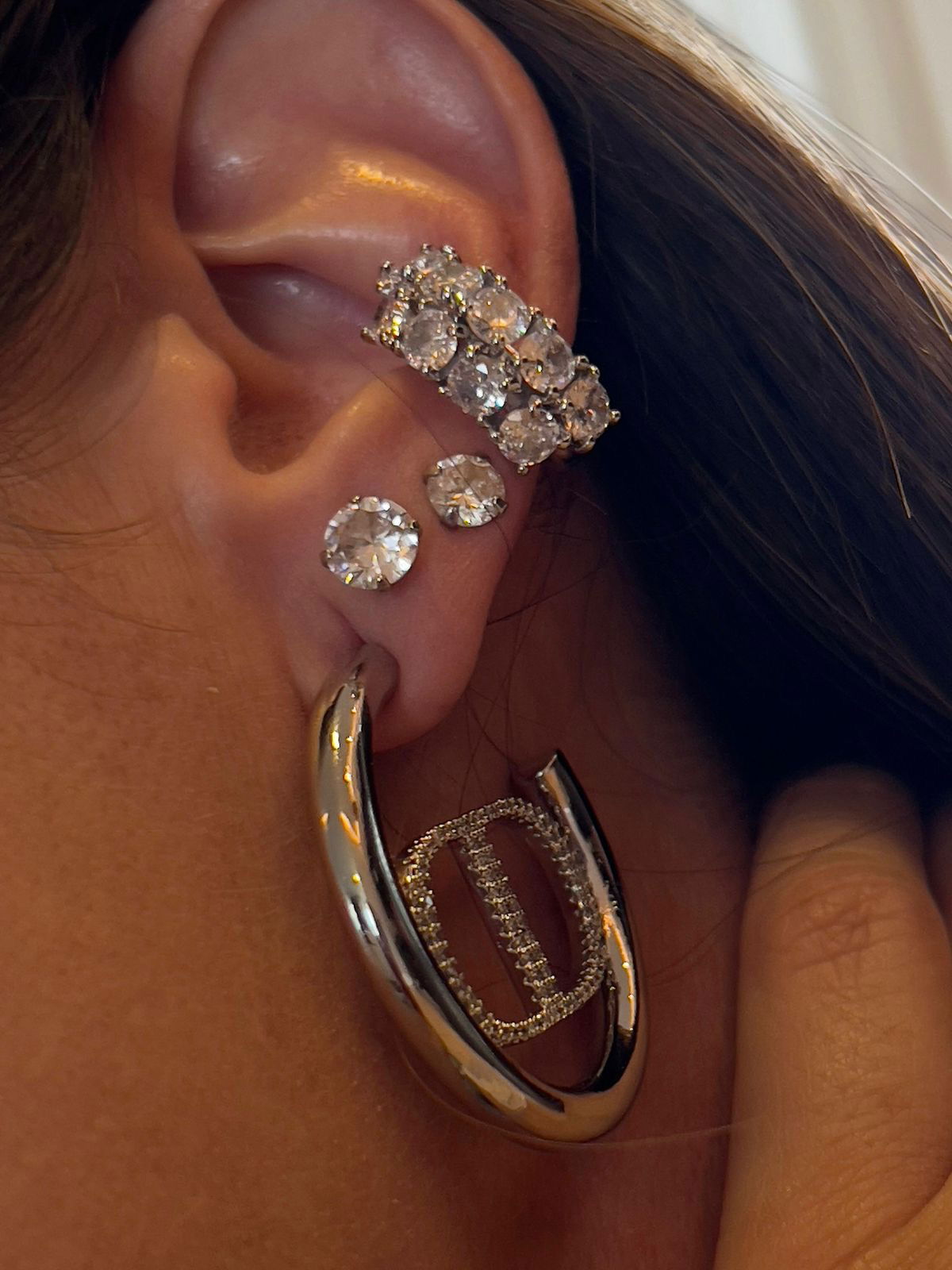 Brinco Argola Inspiração em Banho de Ródio Branco