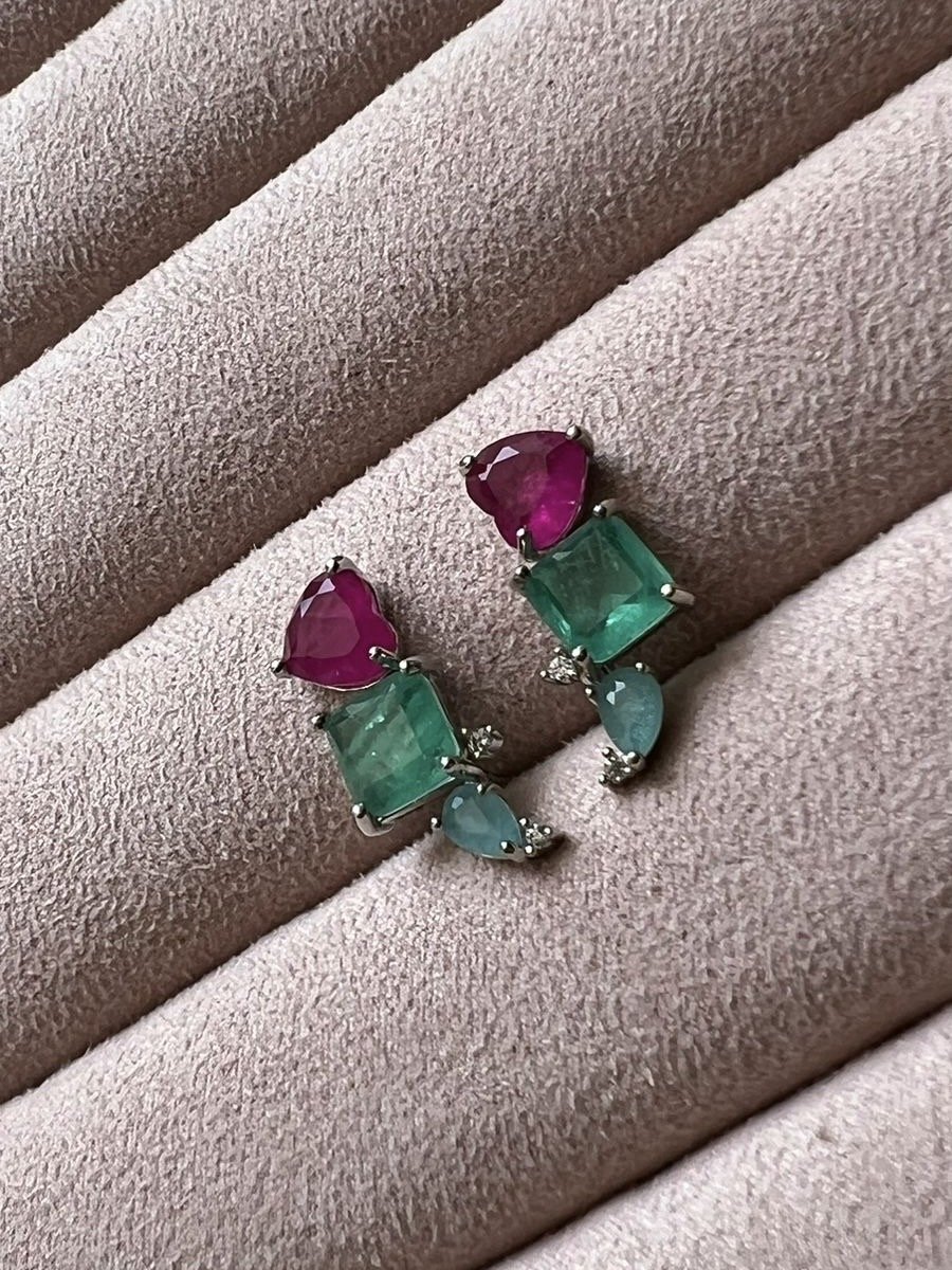 Brinco com Fusion e Zircônia Cristal em Banho de Ródio Branco