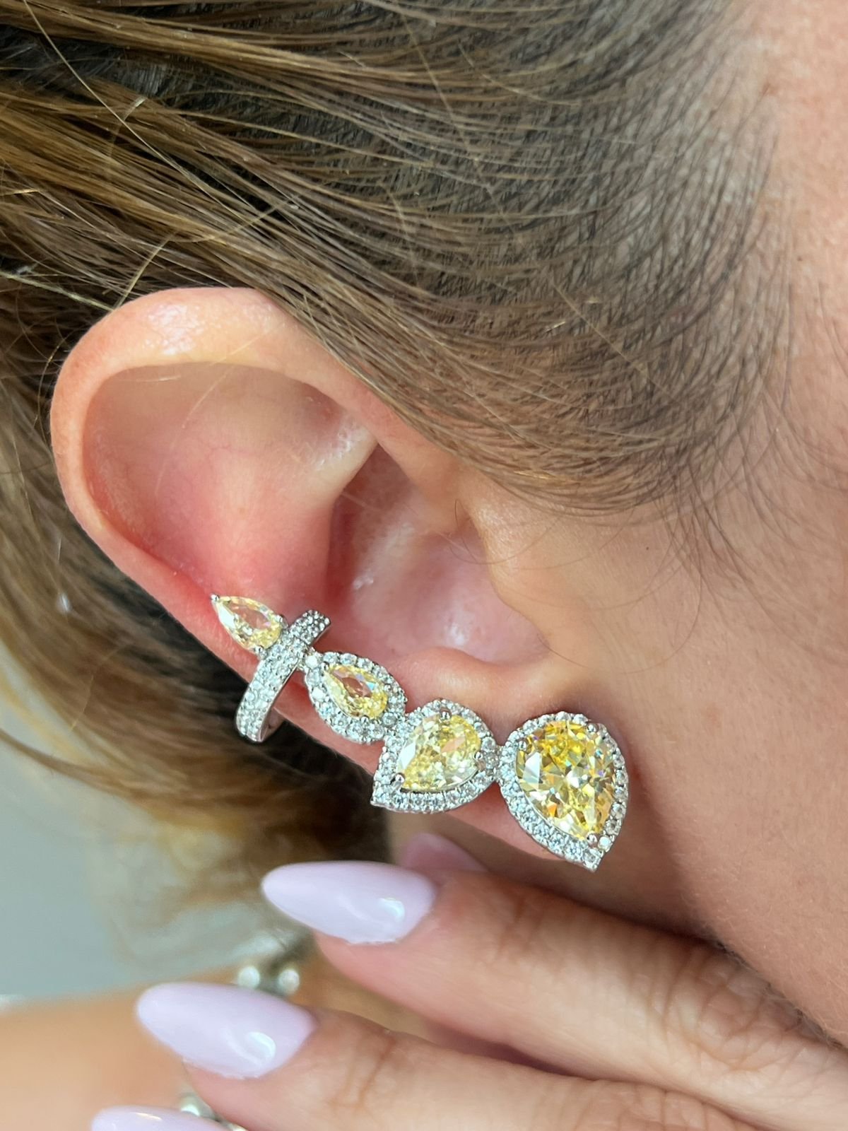 Brinco Ear Cuff com Zircônia Cristal e Citrino em Banho de Ródio Branco