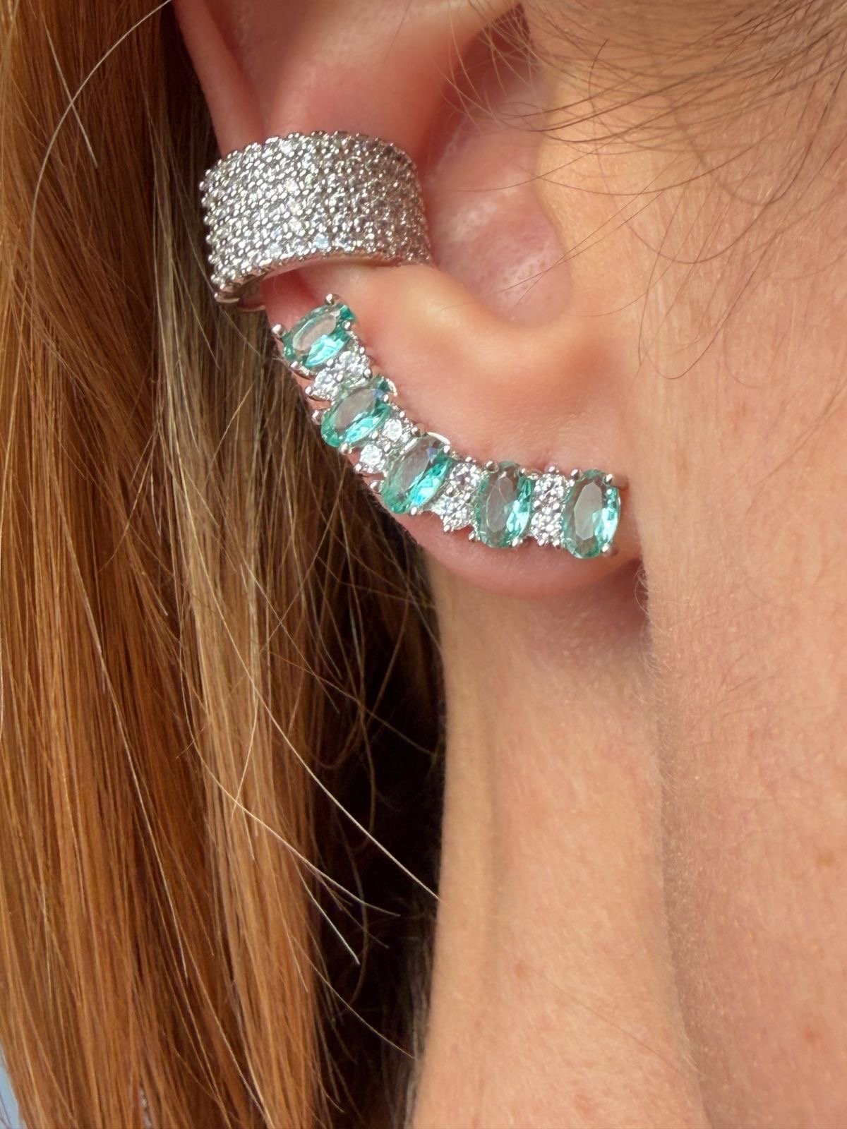 Brinco Ear Cuff com Zircônia Cristal e Turmalina em Banho de Ródio Branco