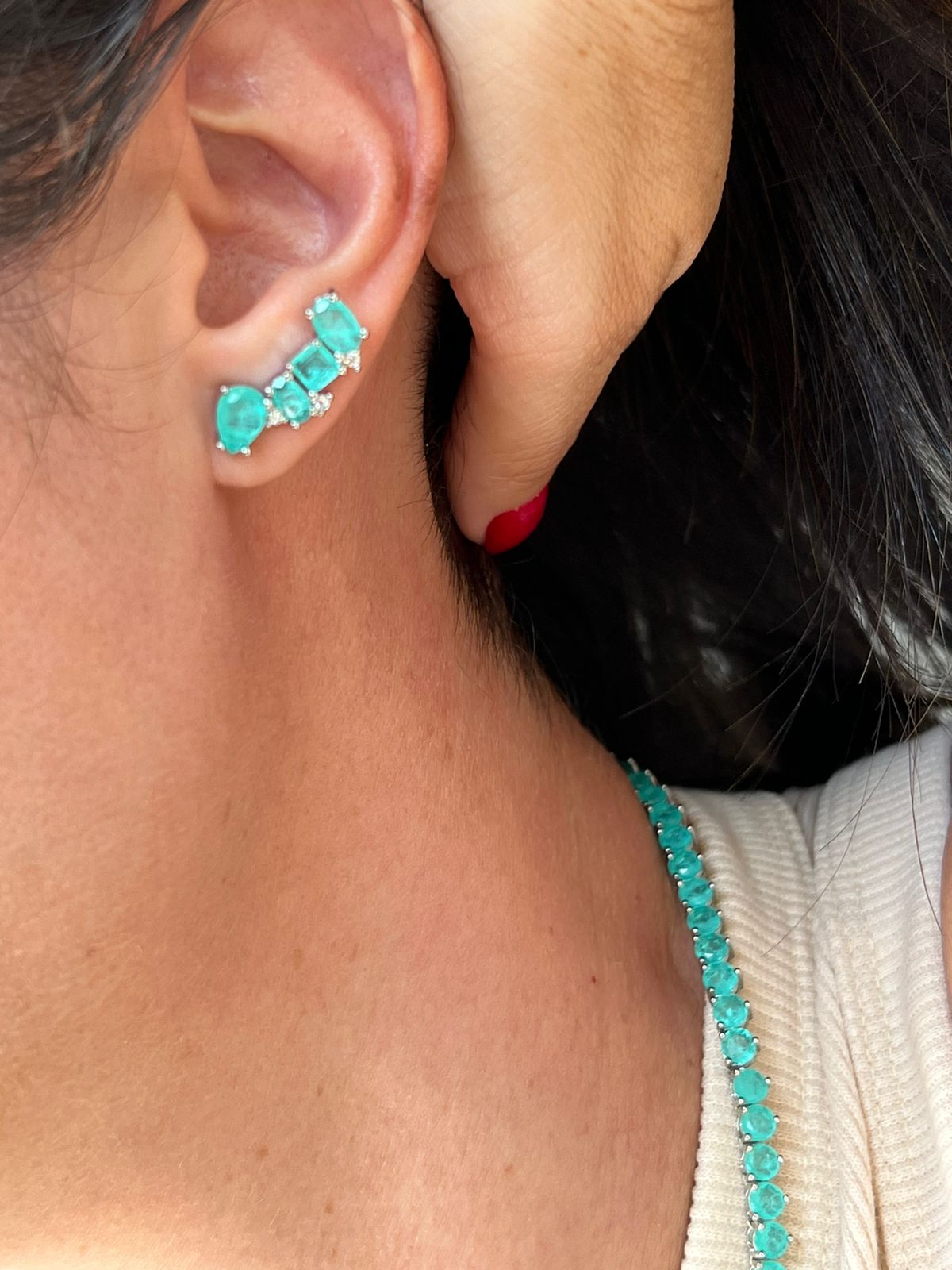 Brinco Ear Cuff Fusion Esmeralda Colombiana e Zircônia Cristal em Banho de Ródio Branco