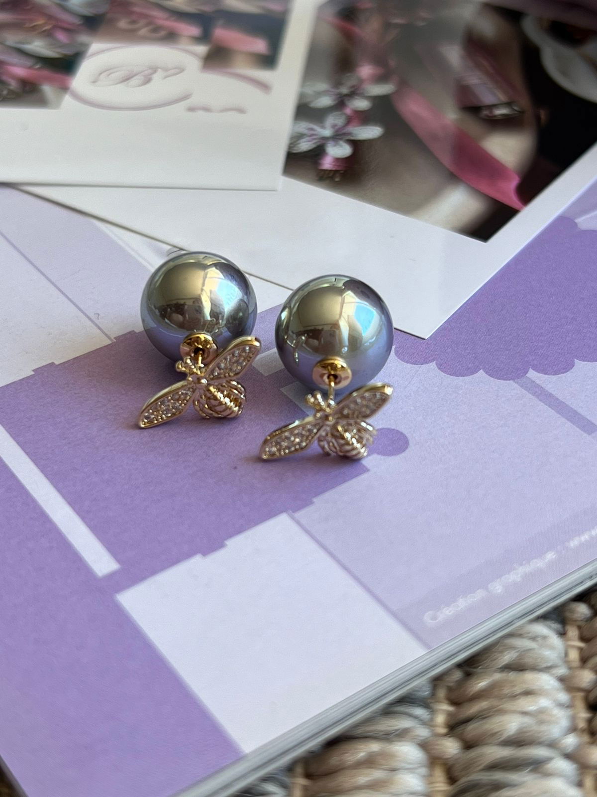 Brinco Ear Jecket com Zircônia Cristal e Pérola Cinza em Banho de Ouro