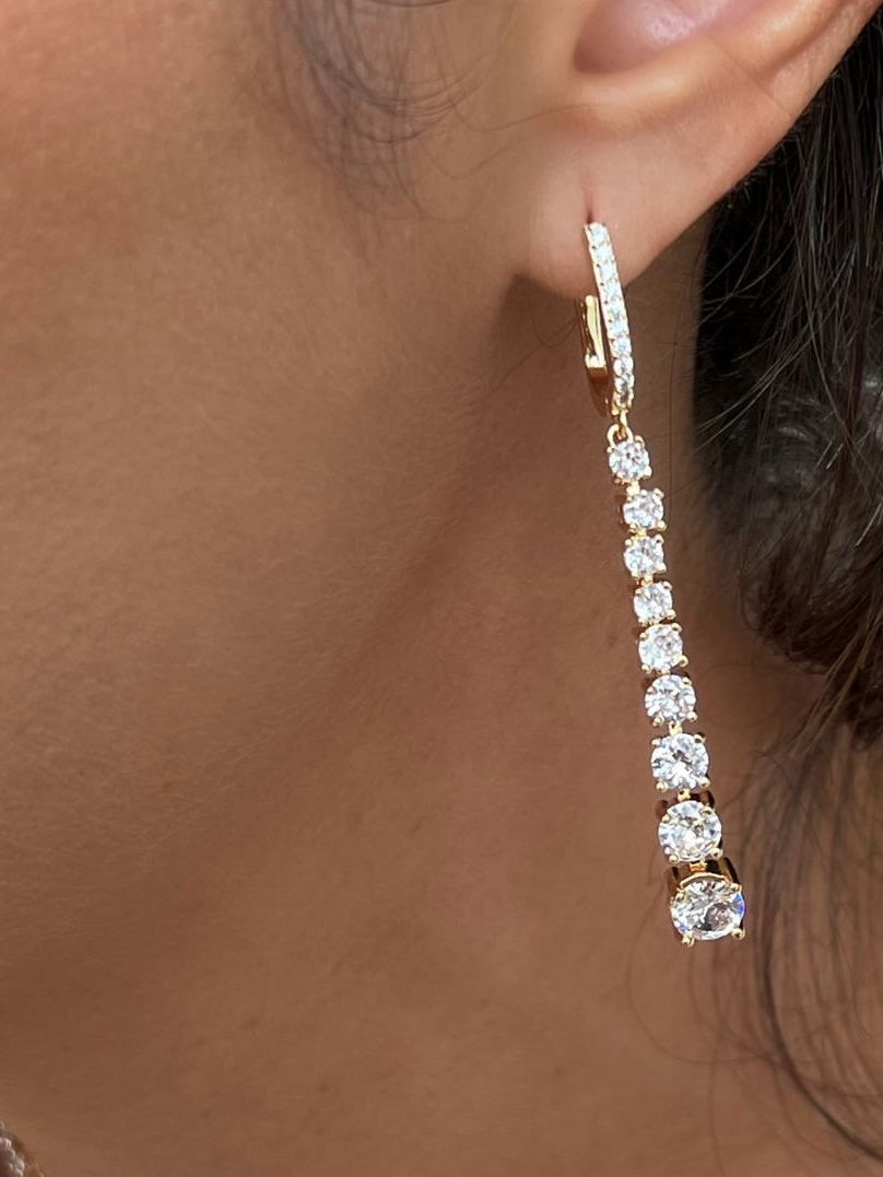 Brinco Estilo Riviera Degrade em Banho de Ouro