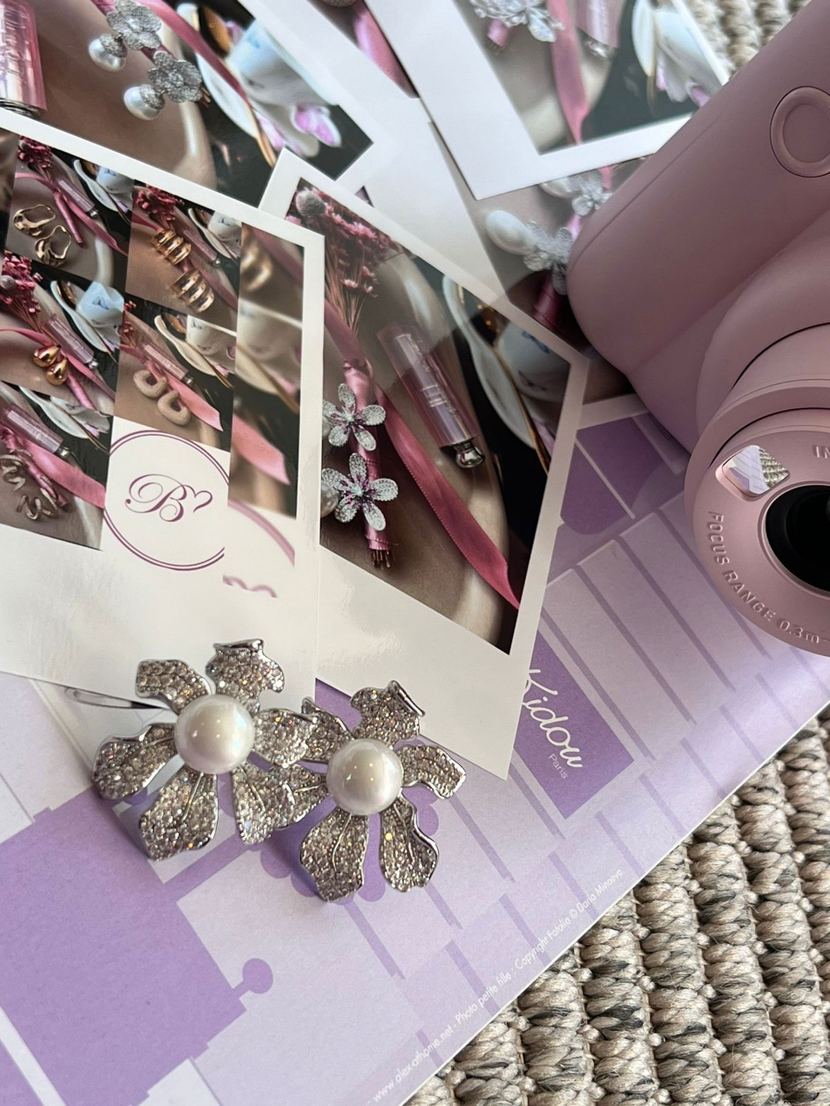 Brinco Flor Grande com Pérola Shell e Zircônia Cristal em Banho de Ródio Branco