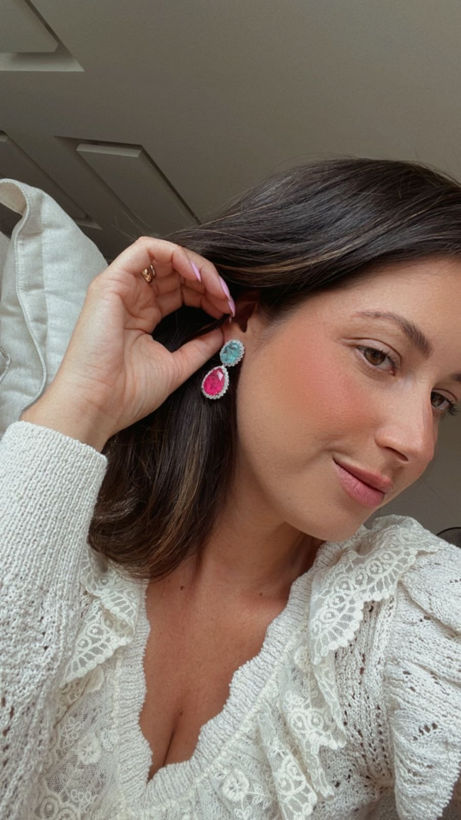 Brinco Fusion Azul e Pink em Banho de Ródio Branco