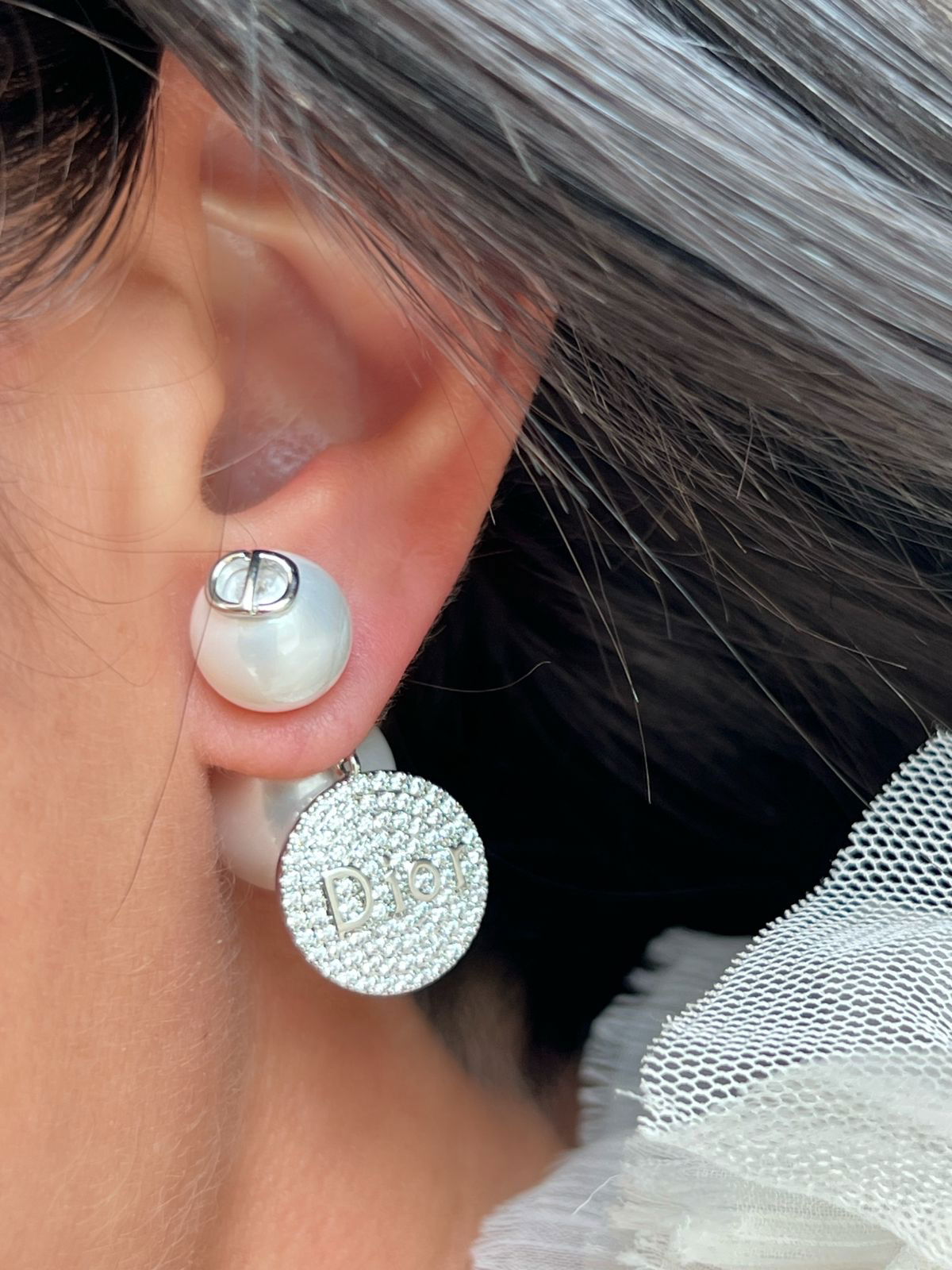 Brinco Inspiração com Zircônia e Pérola em Banho de Ródio Branco