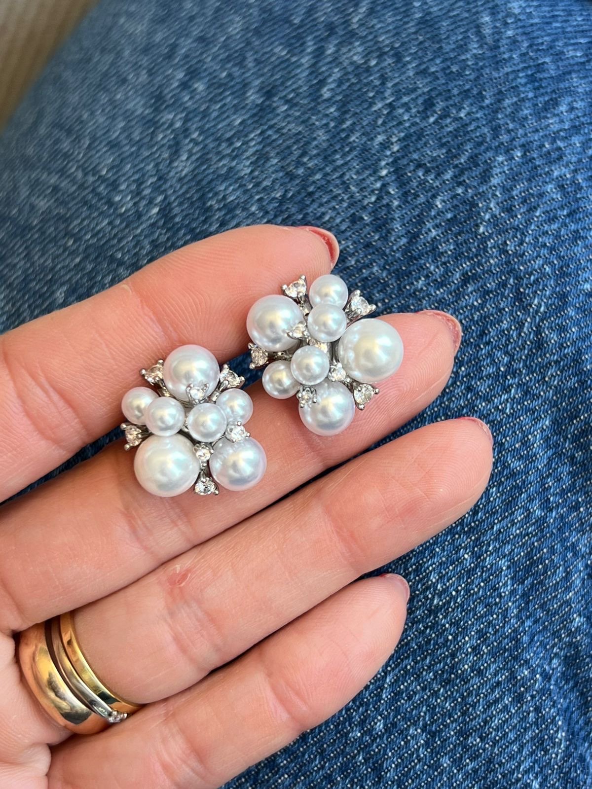 Brinco Pérolas com Zircônia Cristal em Banho de Ródio Branco