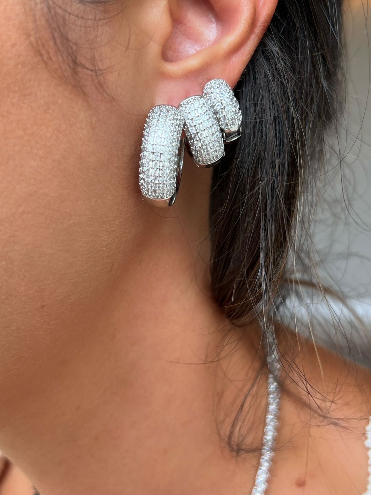 Brinco Trio Argola com Zircônia Cristal em Banho de Ródio Branco