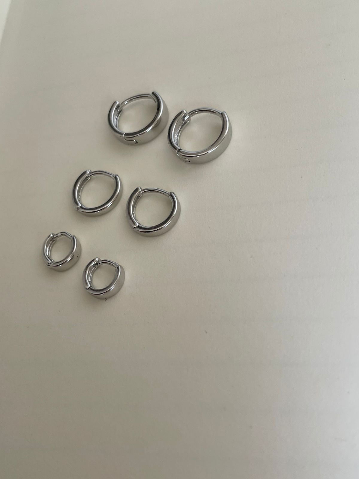 Brinco Trio de Argolinha Reta em Banho de Ródio Branco