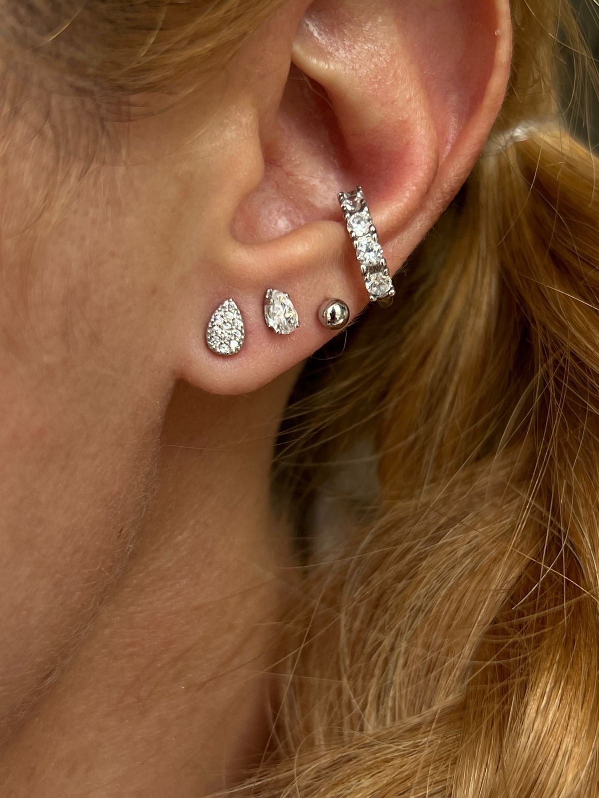 Brinco Trio (Esfera,Gota,Zircônia) em Banho de Ródio Branco