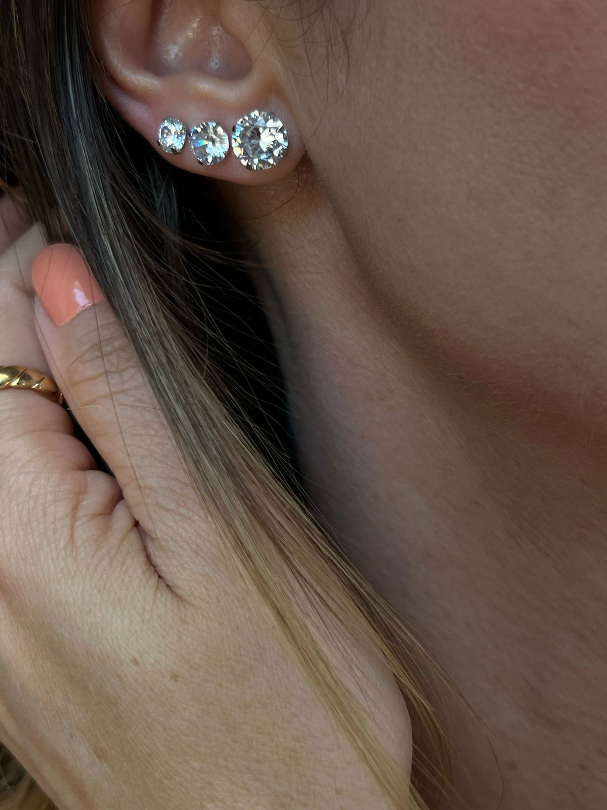 Brinco Trio Ponto de Luz em Banho de Ródio Branco