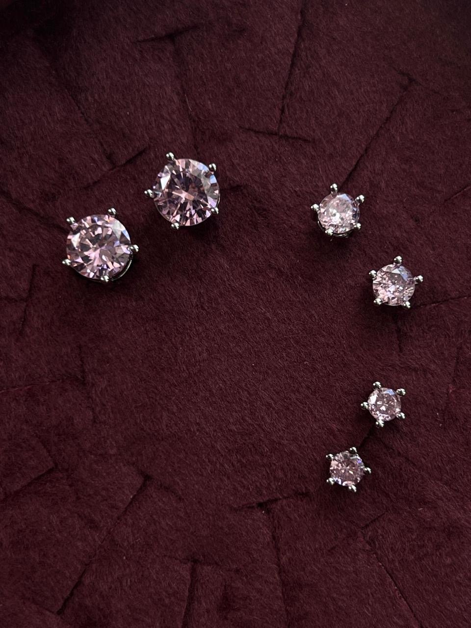 Brinco Trio Ponto de Luz Zircônia Rosa Claro em Banho de Ródio Branco