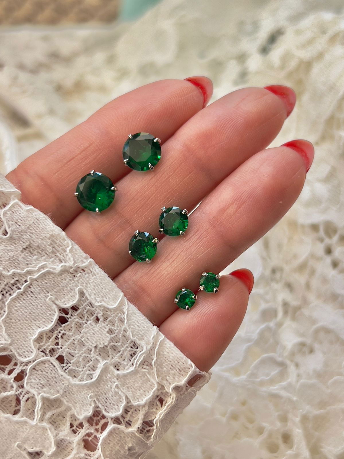 Brinco Trio Verde Esmeralda em Banho de Ródio Branco