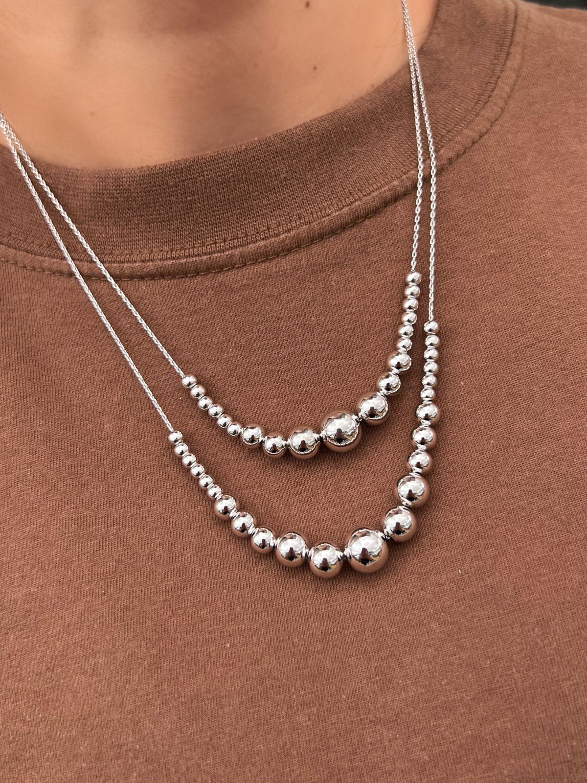 Colar Duplo com Esferas em Banho de Ródio Branco