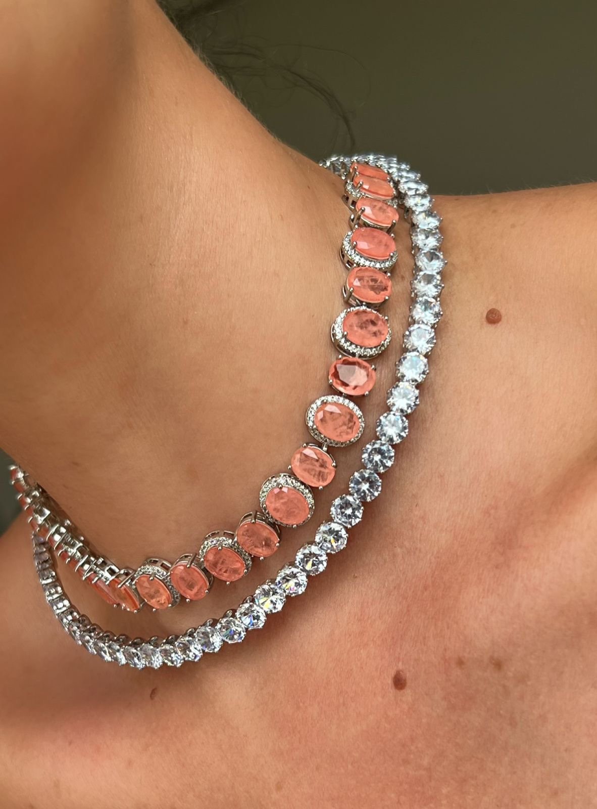 Choker Aro Maleável com Zircônia Cristal Redonda em Banho de Ródio Branco