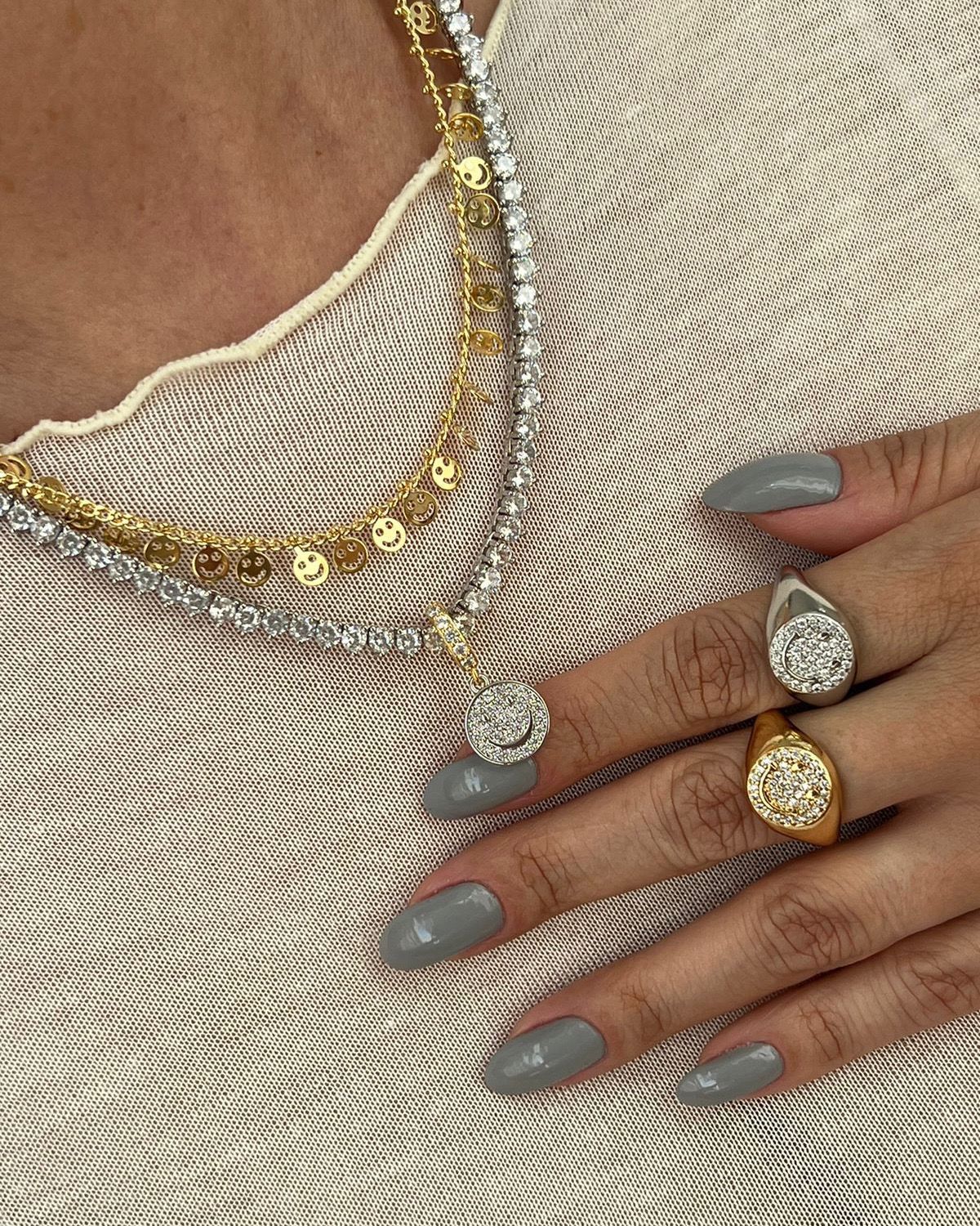 Choker com Mini Smile Liso em Banho de Ouro