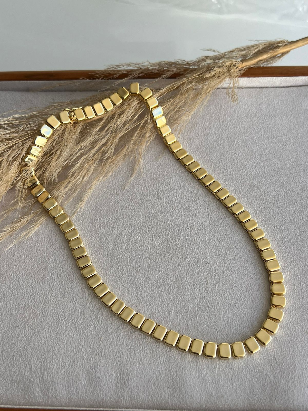 Colar com Retângulo Lisos (Fecho Joia) em Banho de Ouro