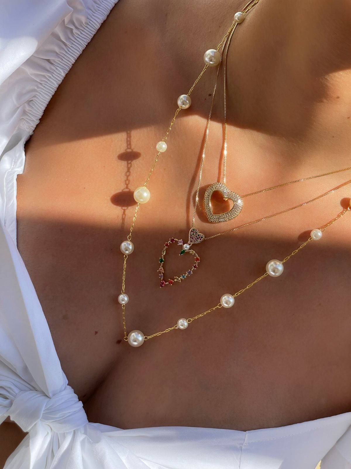 Colar Coração Zircônia Colorida e Pérola em Banho de Ouro