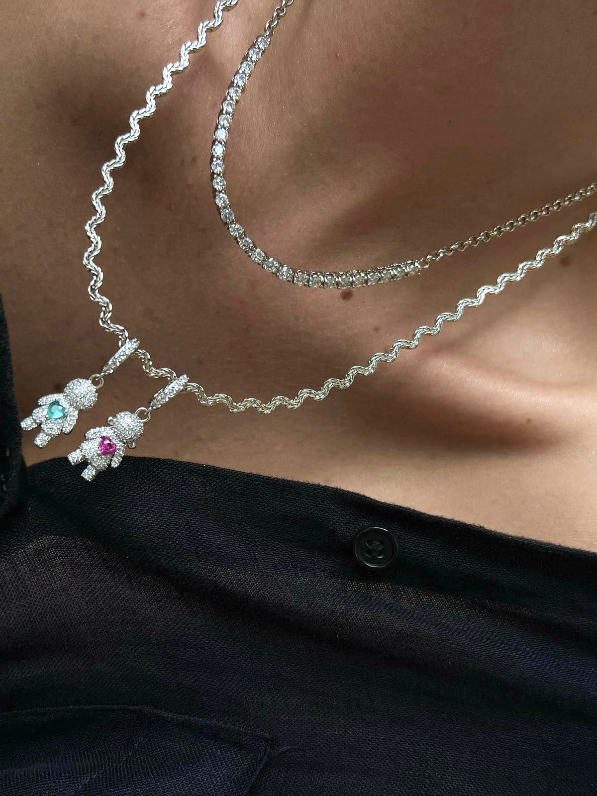 Colar Corrente com Meia Riviera em Banho de Ródio Branco