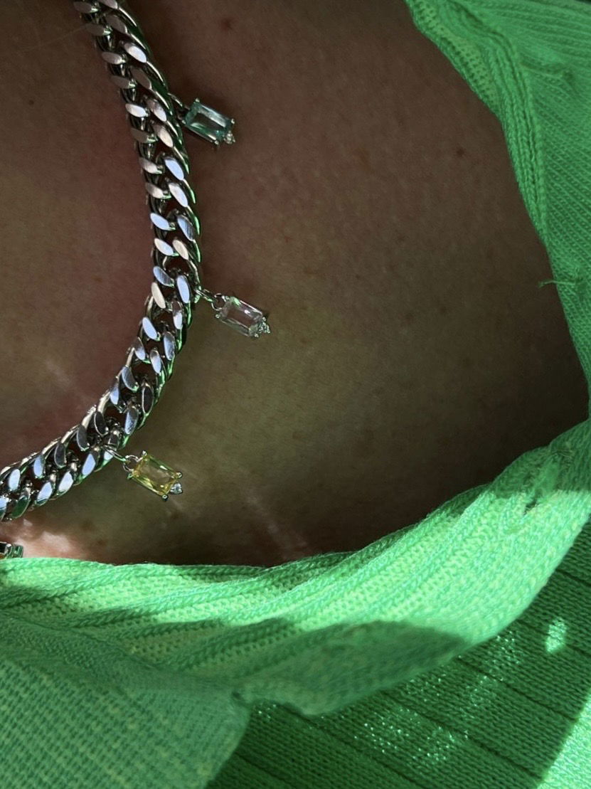 Colar Corrente com Pingente Zircônia Colorida em Banho de Ródio Branco