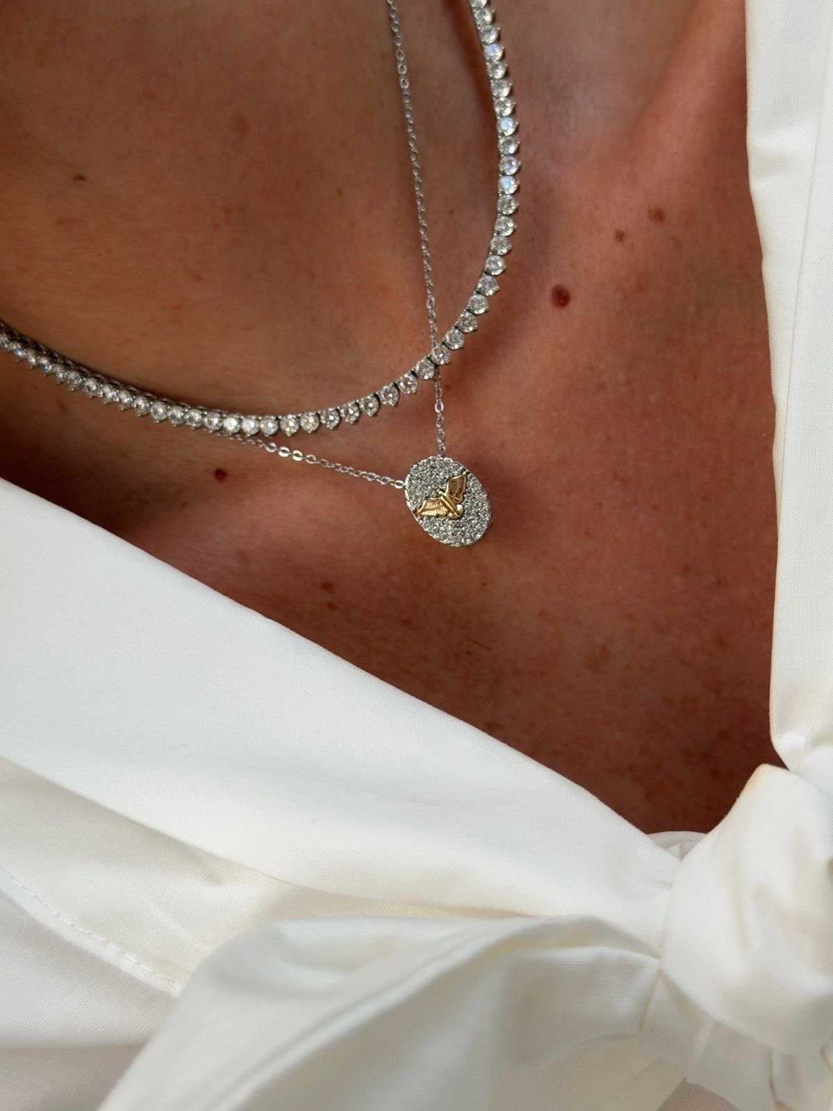 Colar Espírito Santo com Zircônia Cristal em Duo Banho Ouro + Ródio Branco