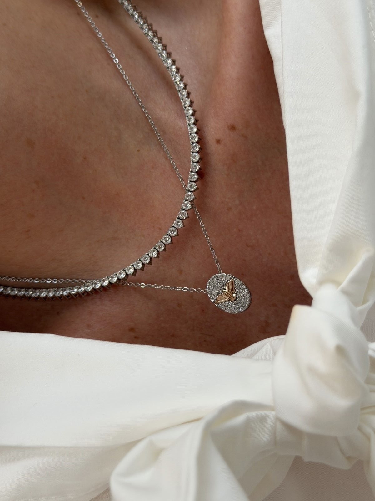 Colar Espírito Santo com Zircônia Cristal em Duo Banho Ouro + Ródio Branco
