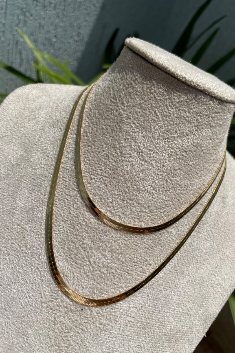 Colar Fita Grossa em Banho de Ouro