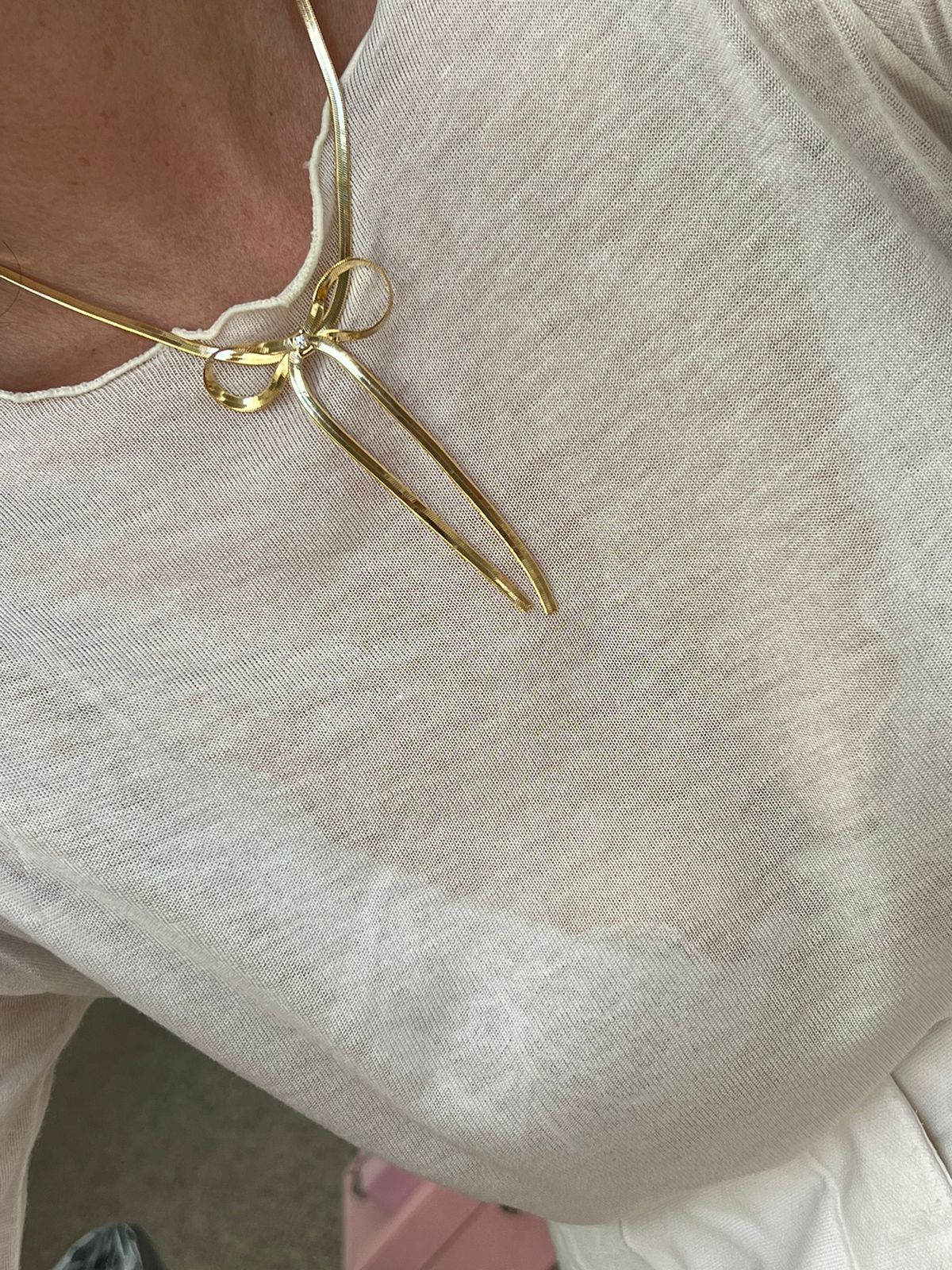 Colar Laço em Banho de Ouro