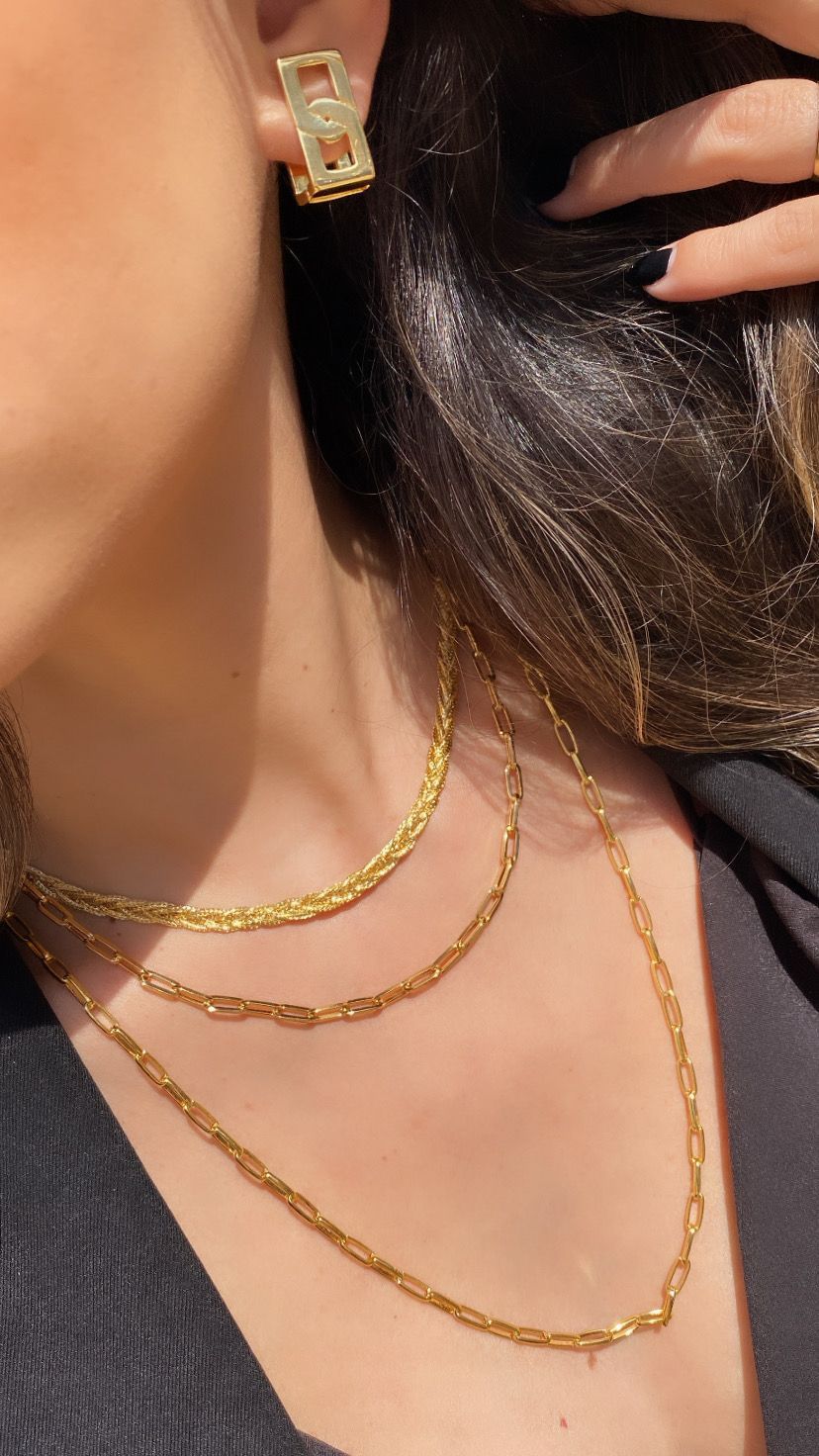 Colar Longo Inspired em Banho de Ouro