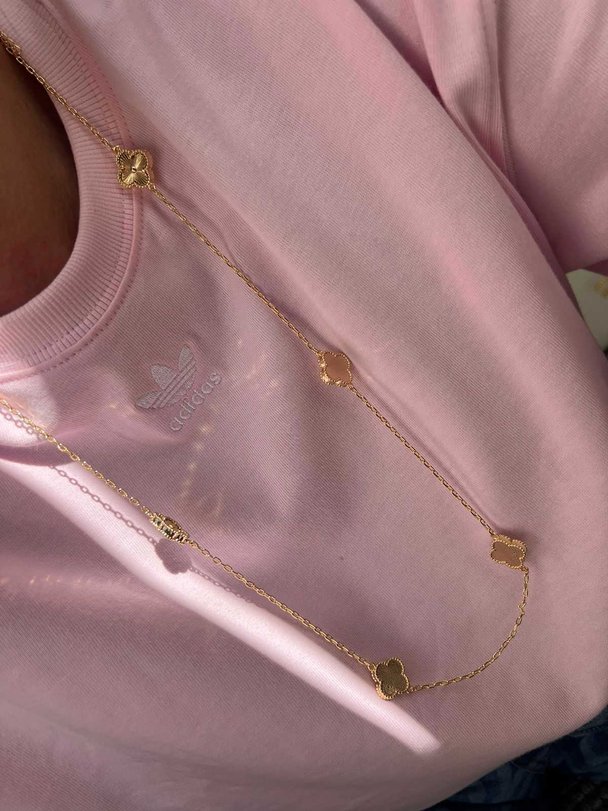 Colar Longo Trevos em Banho de Ouro