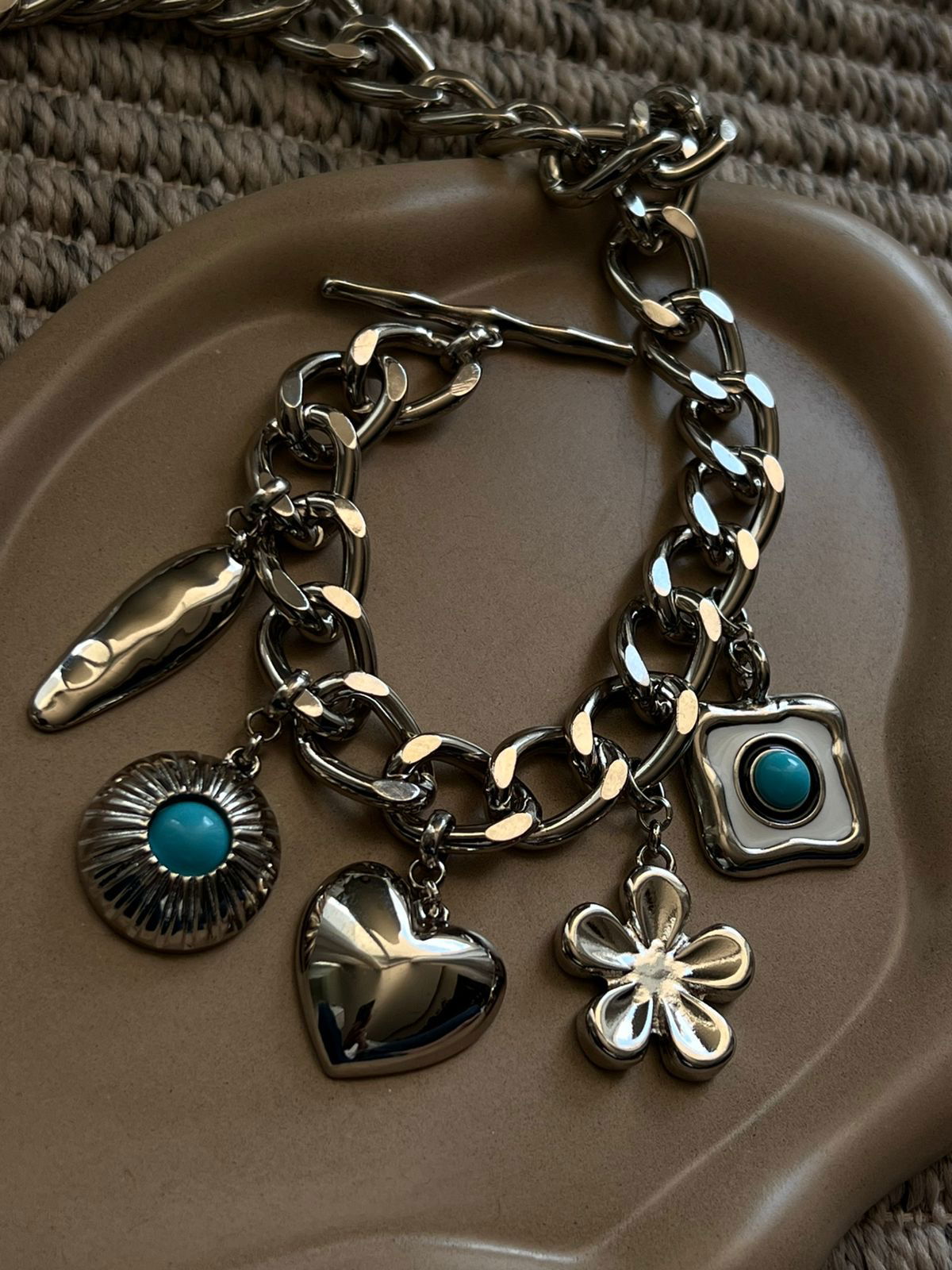 Colar Patuá em Banho de Ródio Branco