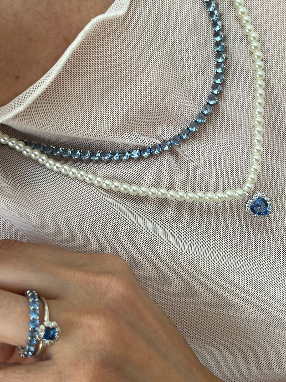 Conjunto Pérola com Coração Azul em Banho de Ródio Branco