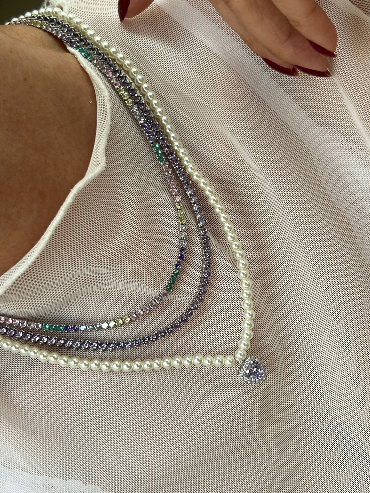 Conjunto Pérola com Coração Lilás em Banho de Ródio Branco