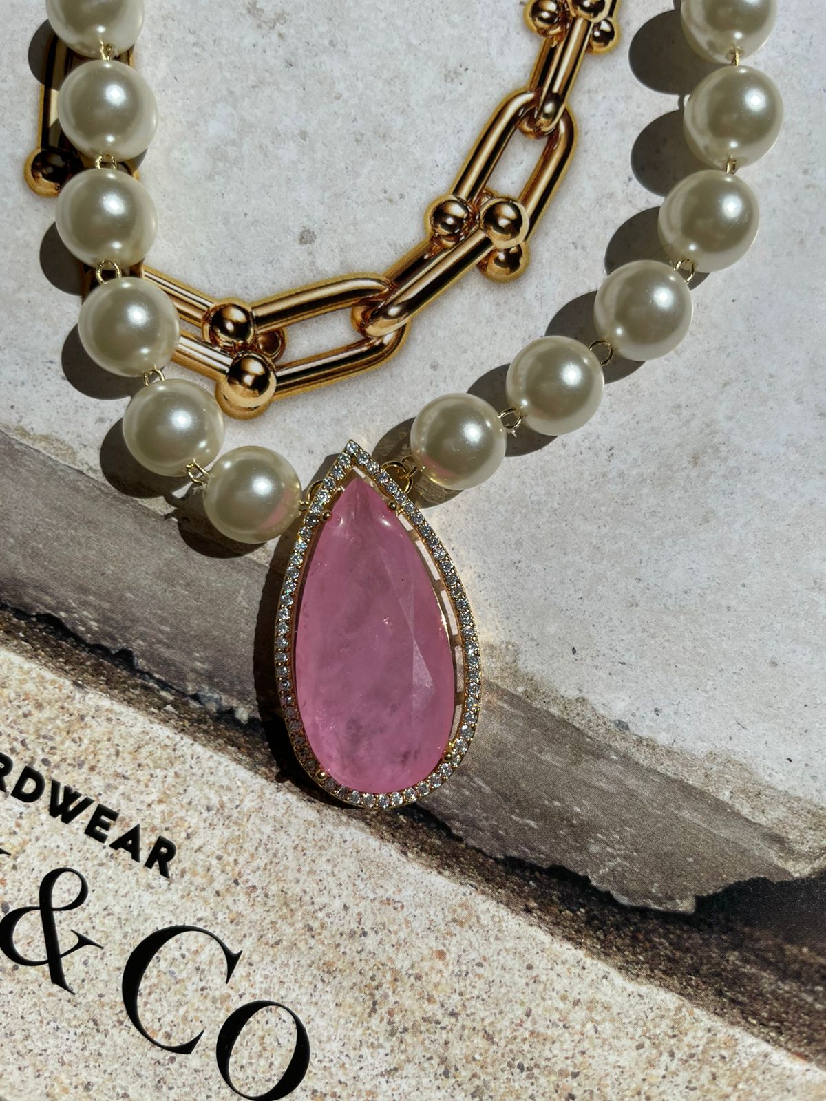 Colar Pérola com Gota Fusion Light Pink em Banho de Ouro