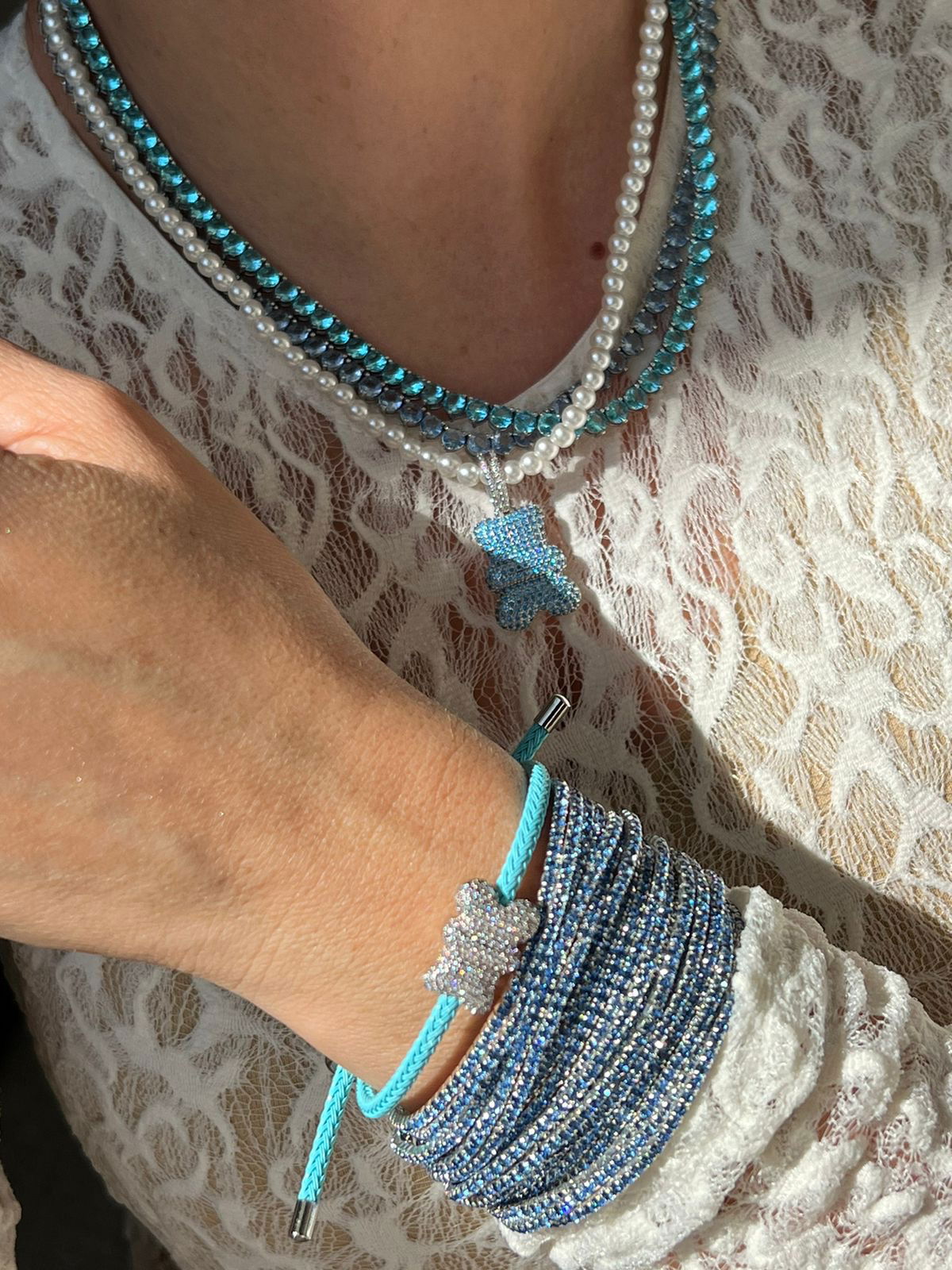 Colar Pérola com Ted com Zircônia Azul em Banho de Ródio Branco