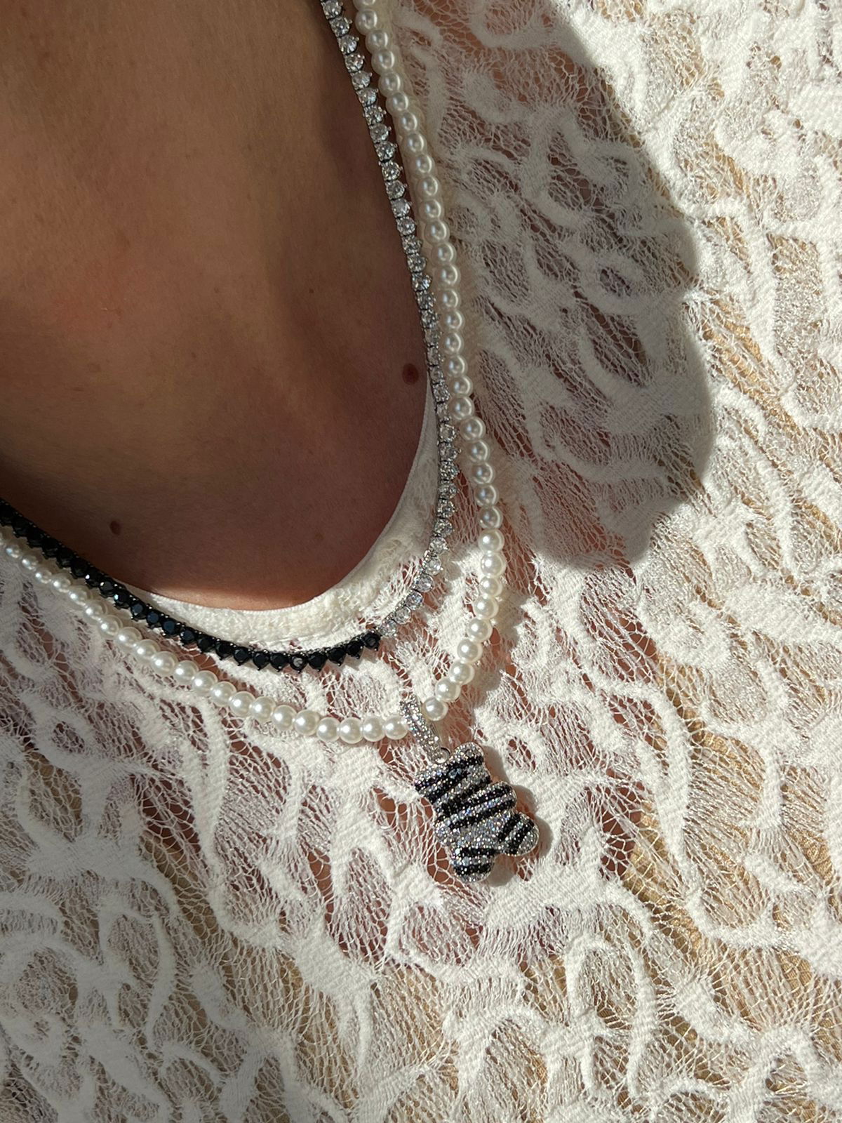 Colar Pérola com Ted com Zircônia Cristal e Black em Banho de Ródio Branco