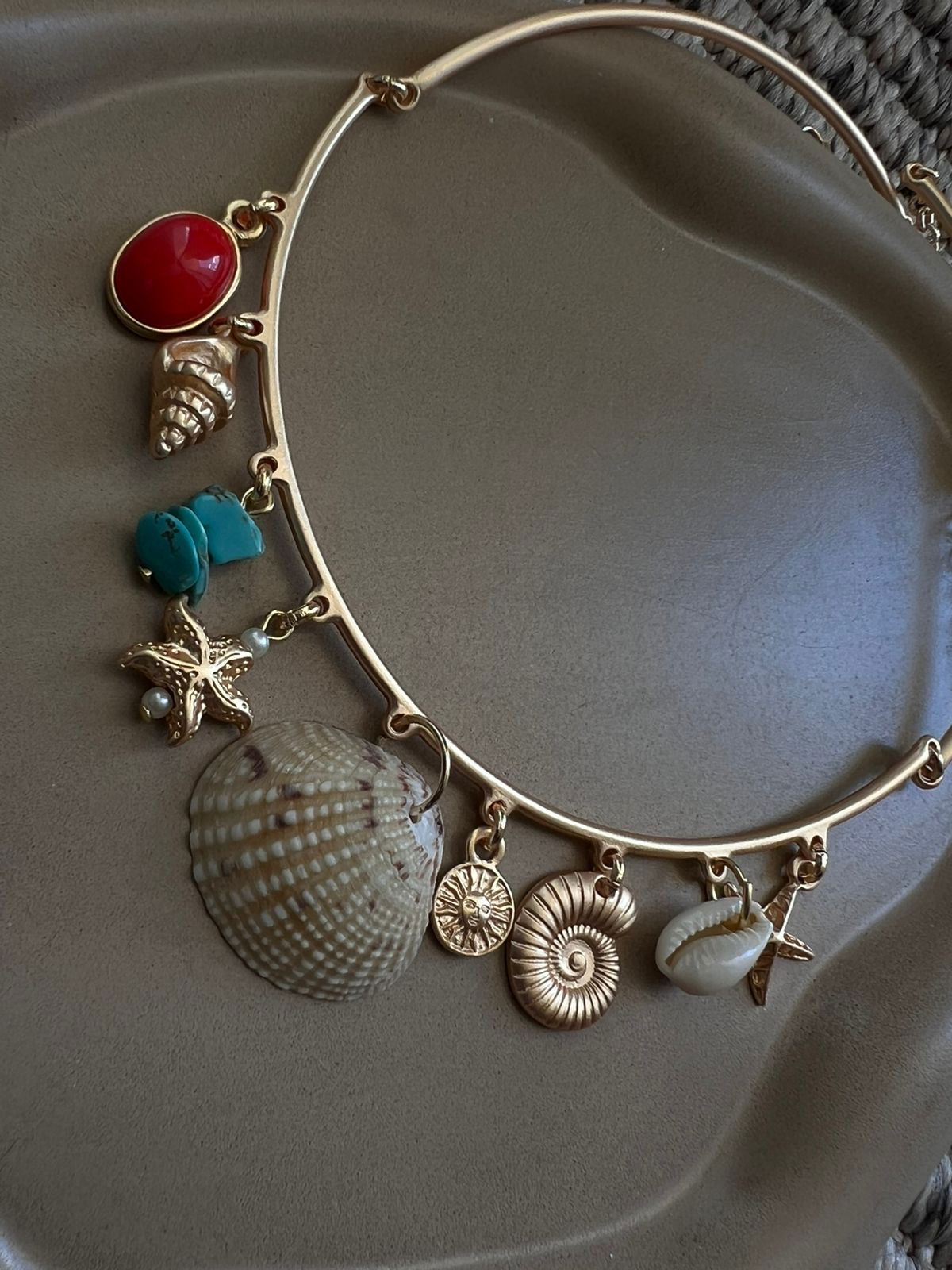 Colar Praia em Banho de Ouro