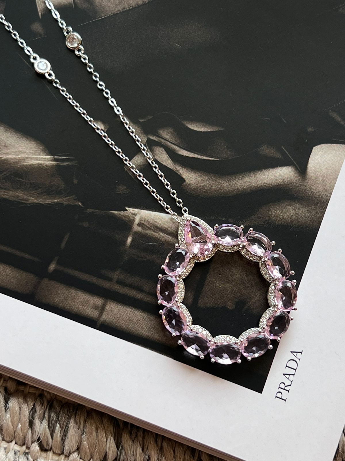 KIT CONJUNTO, COLAR E BRINCOS ROSA CLARO