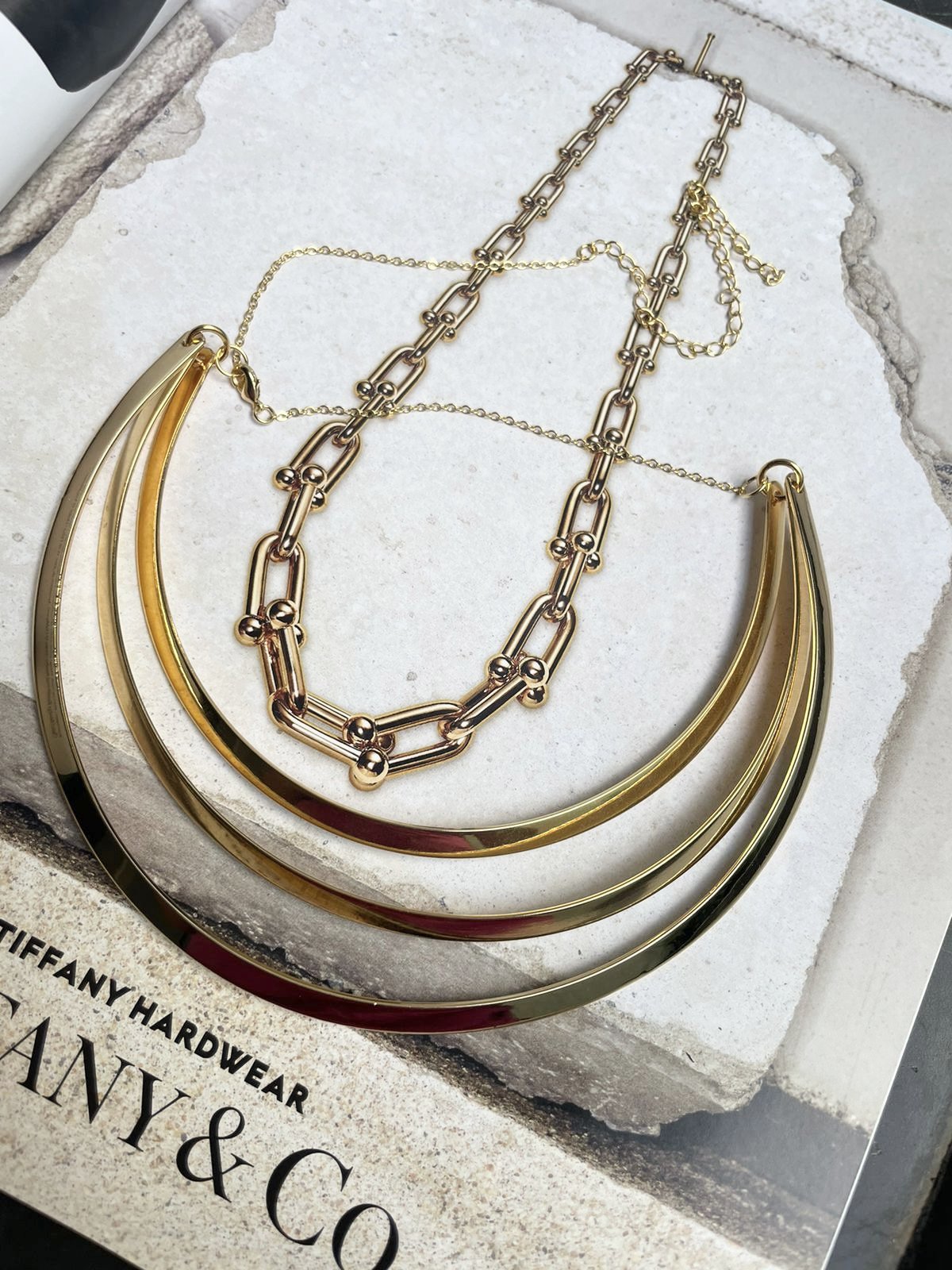 Colar Triplo Liso em Banho de Ouro