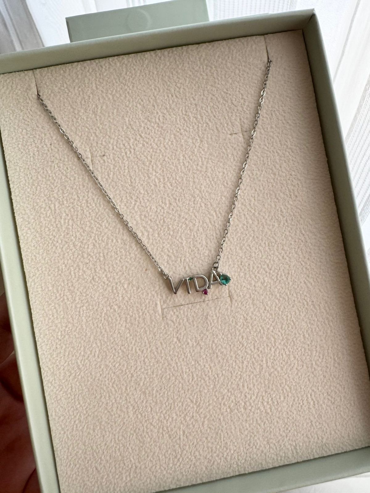 Colar Vida com Zircônia em Banho de Ródio Branco