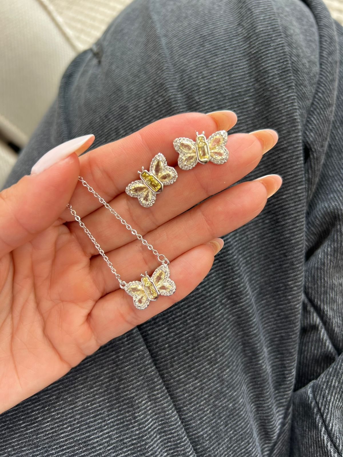 Conjunto Borboleta com Zircônia Cristal e Citrino em Banho de Ródio Branco