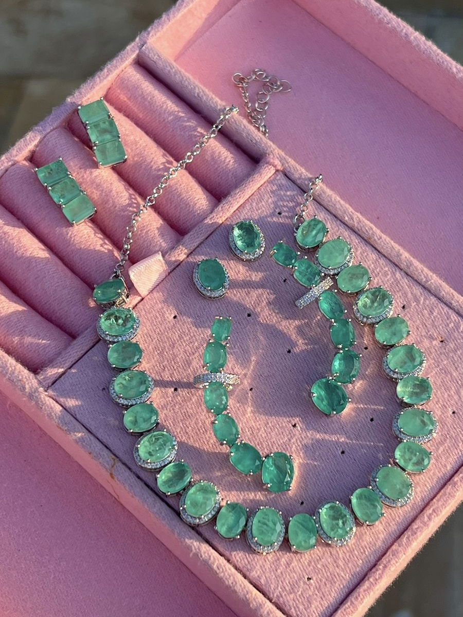 Conjunto Choker+Brinco Com Zircônia Cristal e Fusion Verde Claro em Banho de Ródio Branco